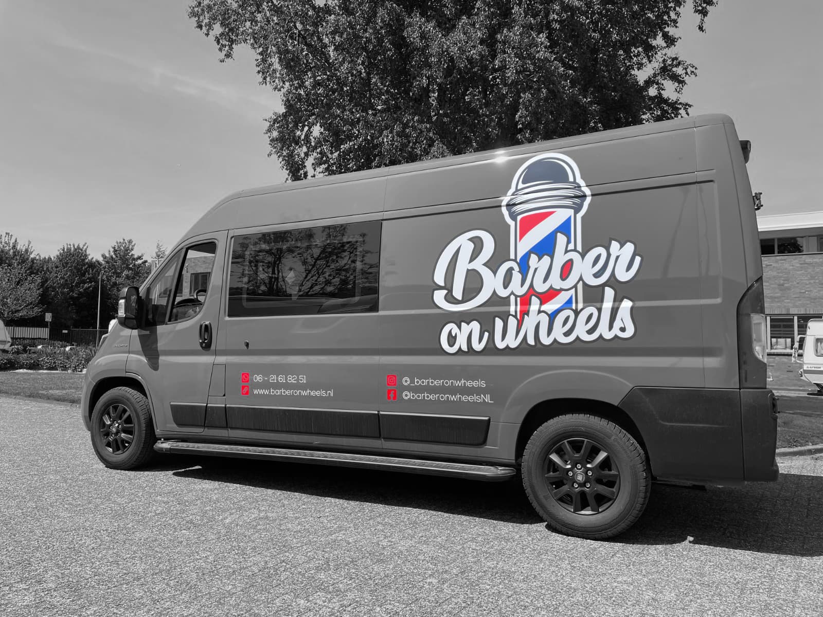 De barberbus van Barber on Wheels